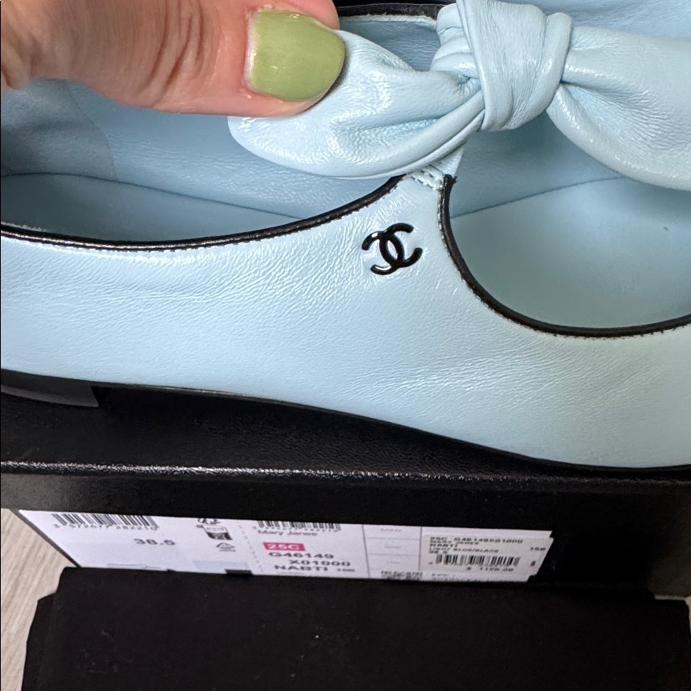 CHANEL Women's Light Blue and Black Flats with Bow - Picture 7 of 7